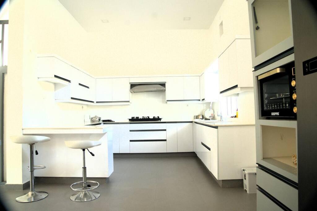 The Urban Getaway Villa Thiruvananthapuram Dış mekan fotoğraf