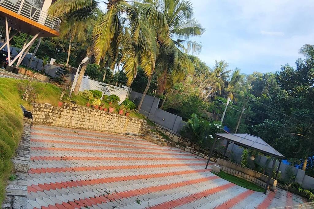 The Urban Getaway Villa Thiruvananthapuram Dış mekan fotoğraf