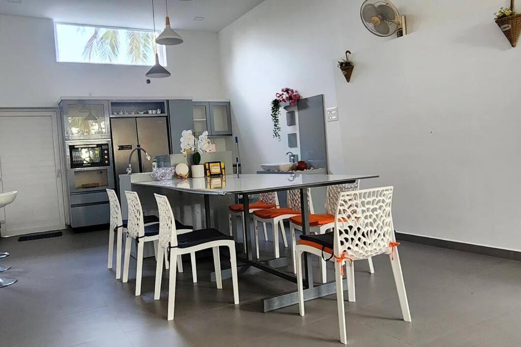 The Urban Getaway Villa Thiruvananthapuram Dış mekan fotoğraf