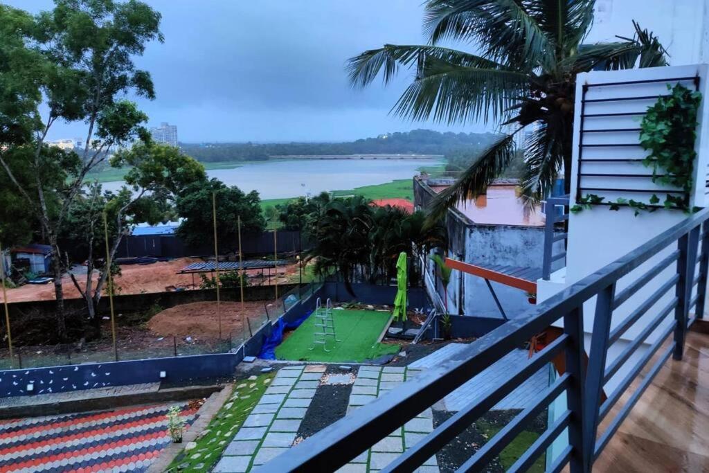The Urban Getaway Villa Thiruvananthapuram Dış mekan fotoğraf