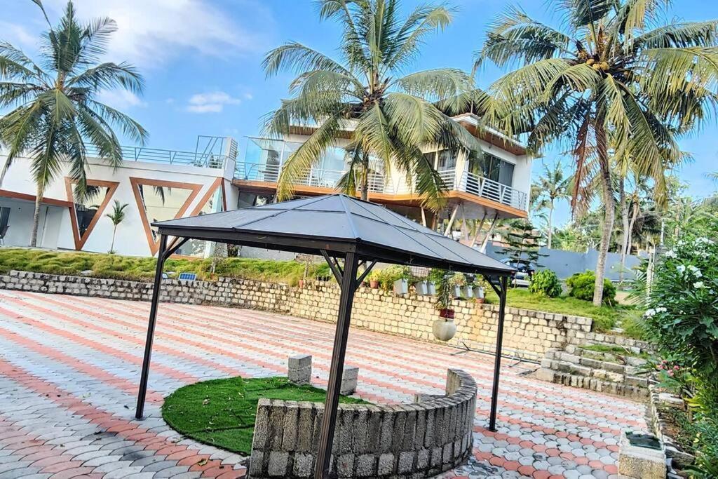 The Urban Getaway Villa Thiruvananthapuram Dış mekan fotoğraf