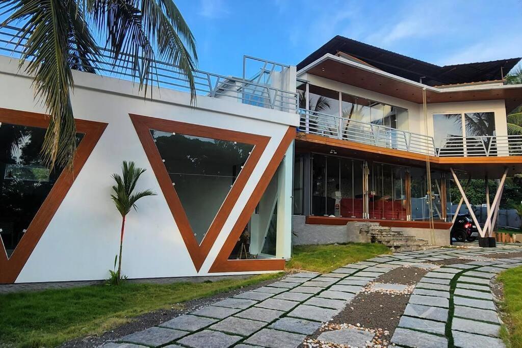 The Urban Getaway Villa Thiruvananthapuram Dış mekan fotoğraf